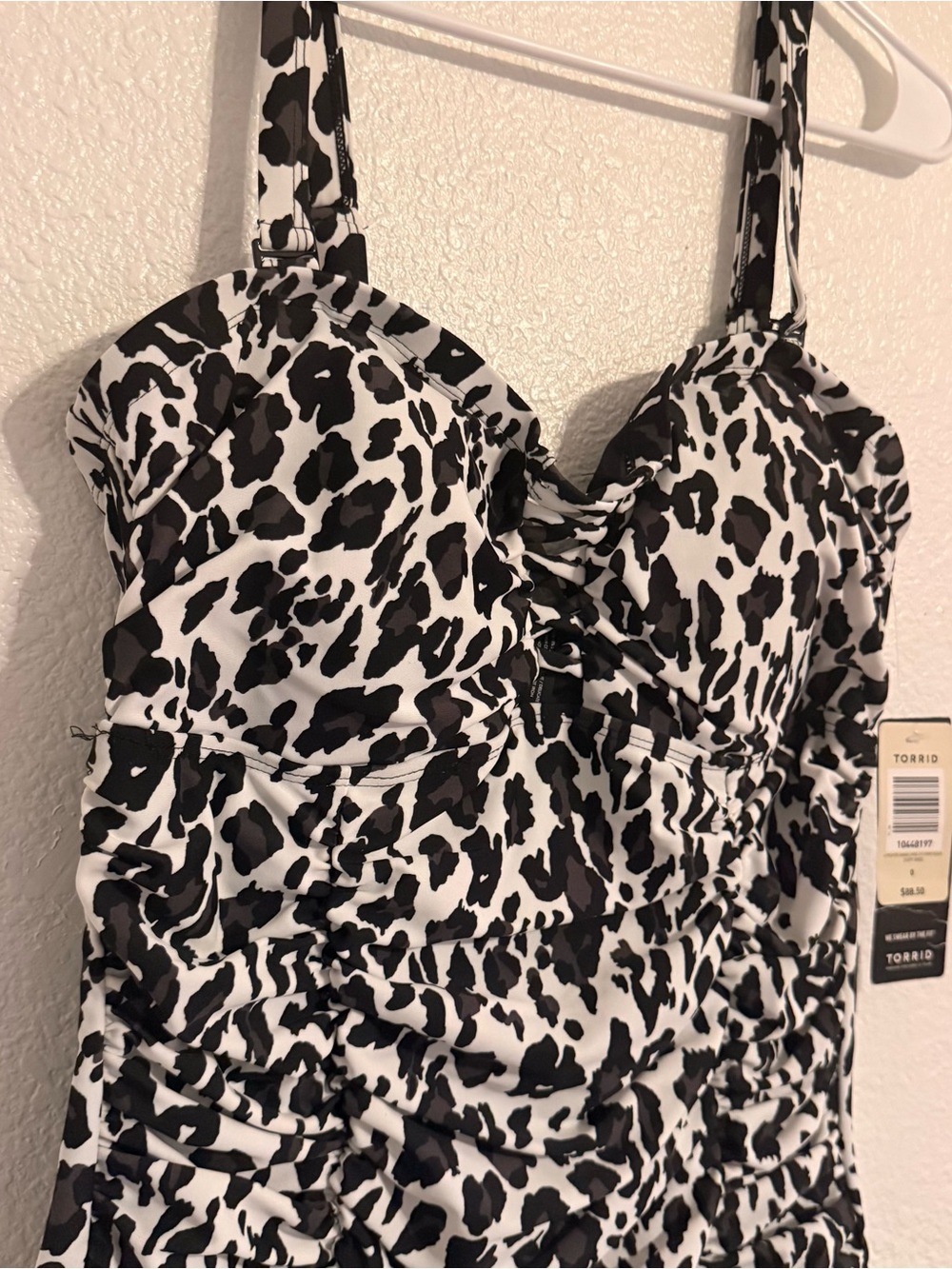 Torrid Womens Size 0 Large White & Black Leopard Print One Piece Swimsuit NWT - Picture 4 of 11